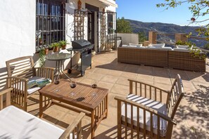 Outdoor dining - Country house Málaga sea views (Málaga)
