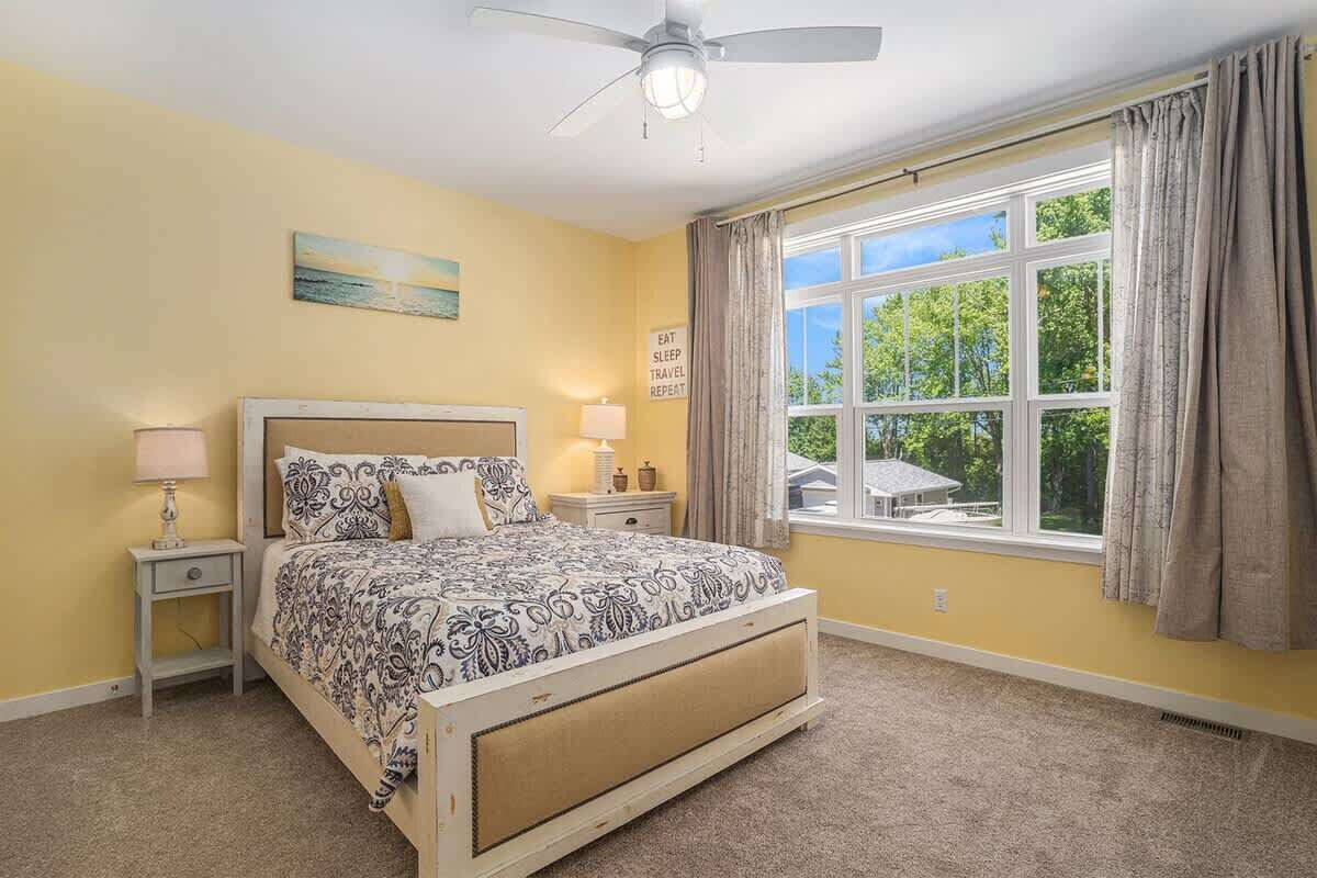 4 chambres, fer et planche à repasser, Wi-Fi gratuit, draps fournis