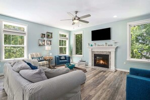 Smart TV, fireplace, video games, offices