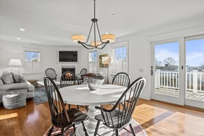 Dining - Steps to Chatham's Historic Downtown (Chatham)