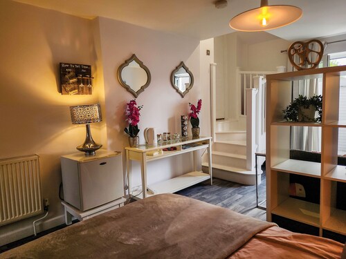 Portway Nook - 1 Bed Studio - Bishopston