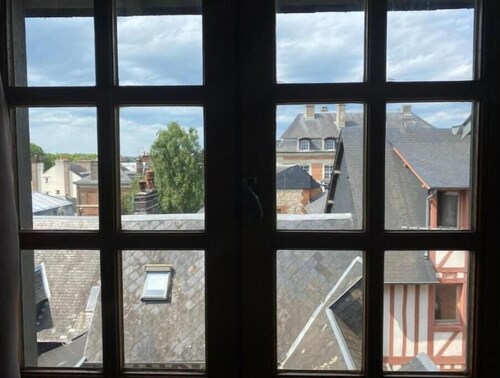 Loft duplex de charme 8 p plein centre