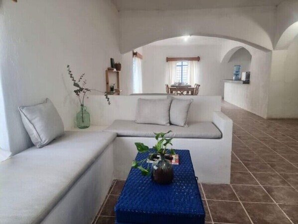 Living area - A 2 hectare walnut garden house
(Parras de la Fuente)