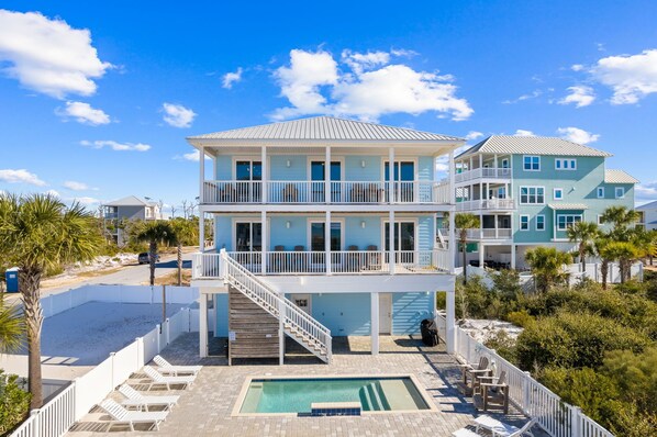 Exterior - Book for Holidays! Gulf Views! Volleyball Court! Dog-Friendly! Steps to Beach! (Cape San Blas)