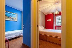 2 quartos, ferros/tábuas de passar roupa, Wi-Fi de cortesia