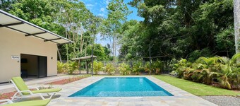 Beautiful New and Private Villa