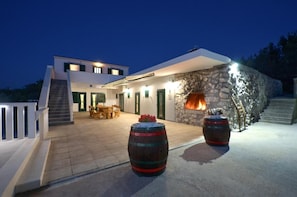 House, 4 Bedrooms, Accessible, Smoking | Exterior