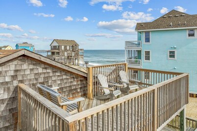 Semi-Oceanfront Dog Friendly w/ Sun Deck, Grill, Smart TVs. Tide Up in Comfort!