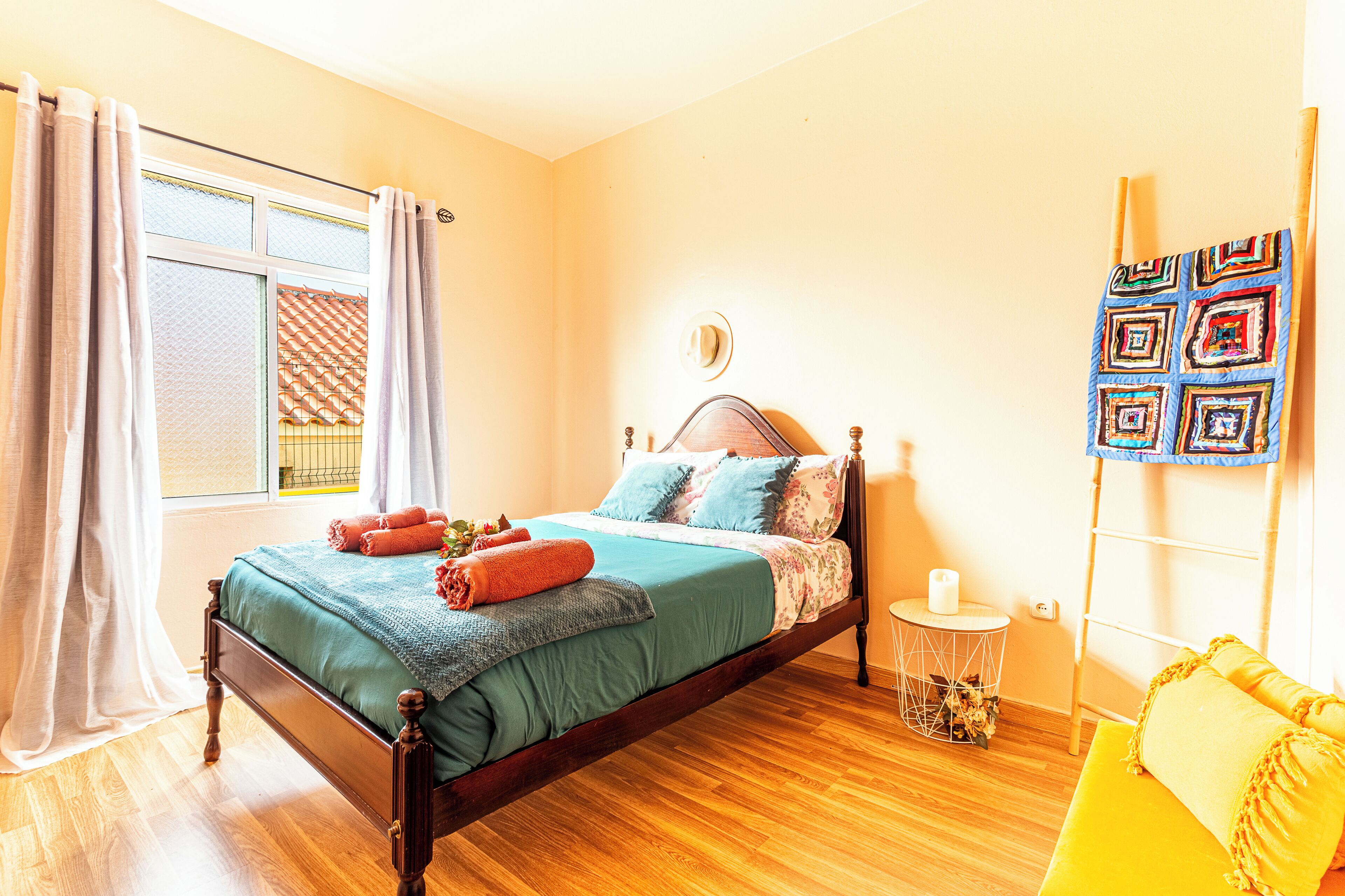 3 slaapkamers, een kluis op de kamer, reisbedje, gratis wifi