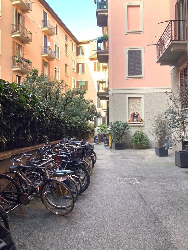 Exterior - Monviso 35 (Milan)