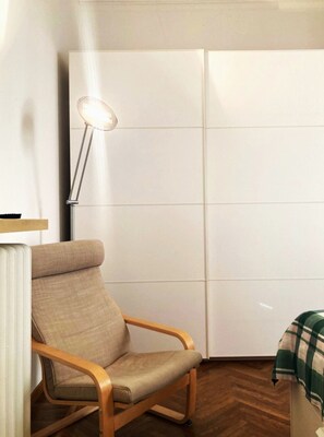 2 bedrooms, iron/ironing board, free WiFi, bed sheets - Monviso 35 (Milan)