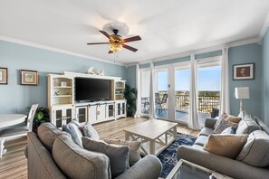 Smart TV - Stunning Views LTW 1933 in Panama City Beach 3 Bed 3 Bath Condo Sleeps 10! (panama city beach)