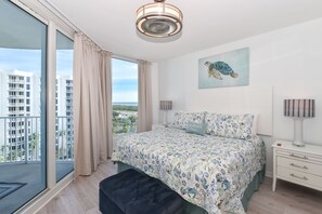 2 bedrooms, iron/ironing board, free WiFi, bed sheets - Beautiful 9th Floor at The Palms of Destin - Hard Floors Throughout! (Destin)