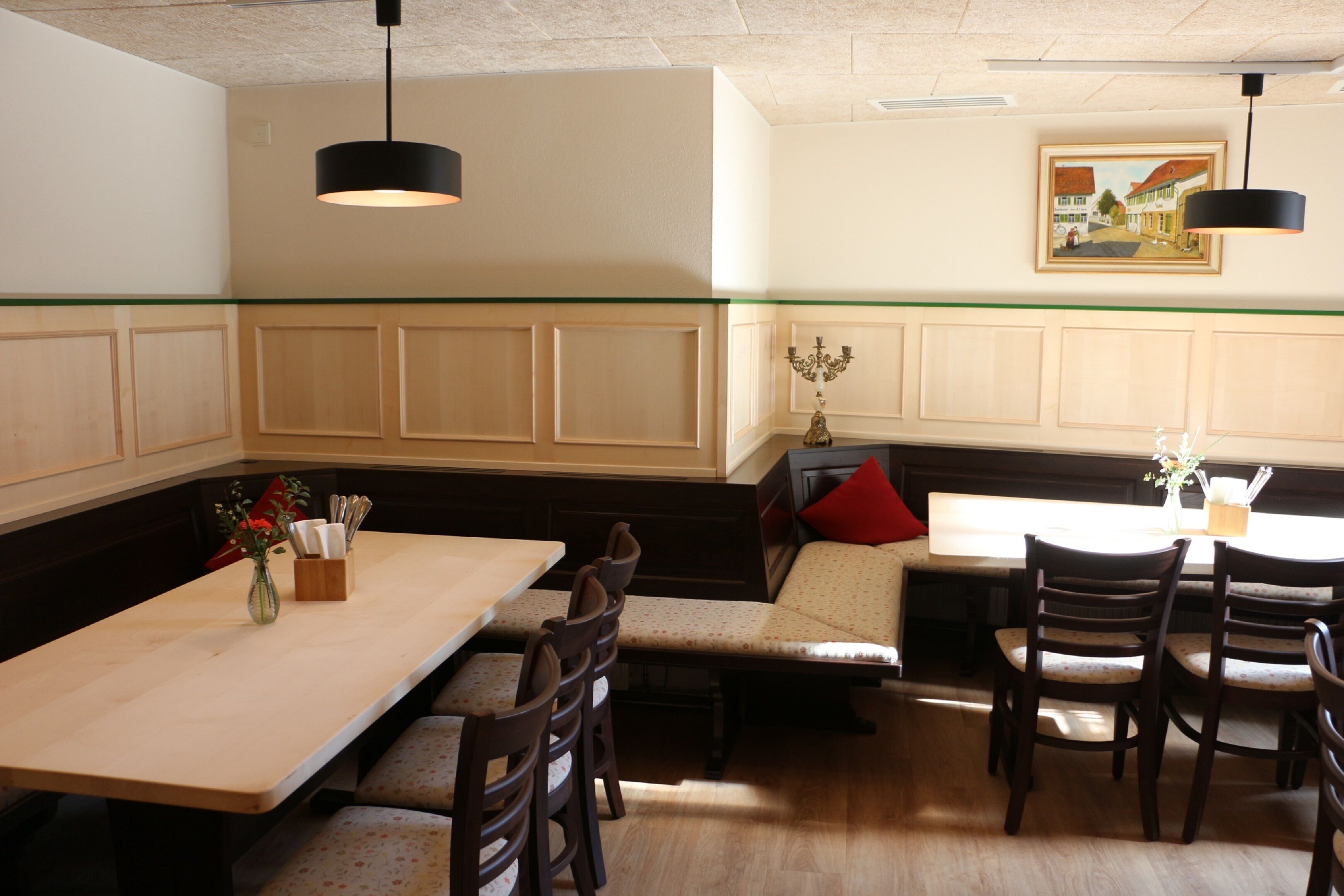 Petit déjeuner continental (15 EUR par personne)