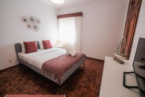 1 bedroom, WiFi, bed sheets - T1 Besugo's House Rooms & Apartment (Nazaré)