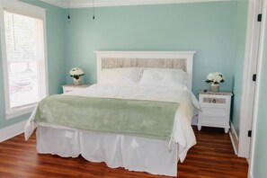 4 chambres, fer et planche à repasser, Wi-Fi, draps fournis