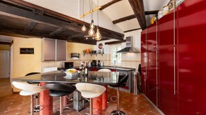 Fridge, microwave, oven, dishwasher - Villa Karim by Villas Guide (Porec)