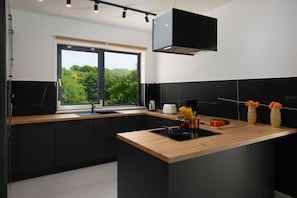 Fridge, microwave, oven, dishwasher