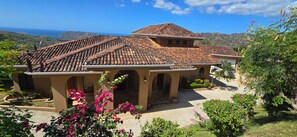 House | 4 bedrooms - Potrero - Remarkable 4 BR House w Oceanview Pool Casa Sol Azul (Tempate)