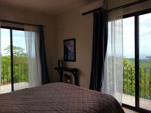 House | 4 bedrooms - Housekeeping BBQ Pool 4 TVs Garden Oceanview Villa Casa Sol Azul (Tempate)