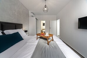 4 chambres, fer et planche à repasser, Wi-Fi gratuit, draps fournis