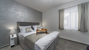 4 chambres, fer et planche à repasser, Wi-Fi gratuit, draps fournis