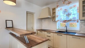 Fridge, microwave, oven, dishwasher - Villa Gardenia by Villas Guide (Jakovici)