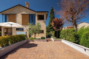 Property grounds - Villa Vallis by Villas Guide (Porec)