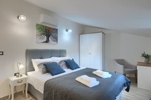 4 bedrooms, iron/ironing board, free WiFi, bed sheets - Villa Pietro by Villas Guide (Motovun)