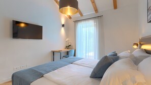 4 bedrooms, in-room safe, iron/ironing board, free WiFi - Villa Fritula by Villas Guide (Lašici)