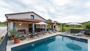 Beheizter Pool