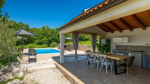 Outdoor dining - Villa Casa Ida by Villas Guide (Grožnjan)