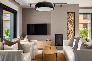 TV, fireplace - Villa San Vincenti by Villas Guide (Porec)