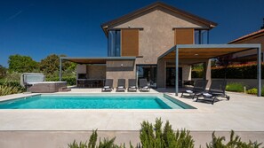 A heated pool - Villa Albona by Villas Guide (Porec)