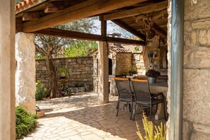 Outdoor dining - Villa Janko by Villas Guide (Sveti Lovrec)