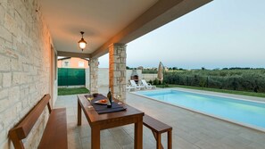 Outdoor dining - Villa Angelina by Villas Guide (Novigrad)