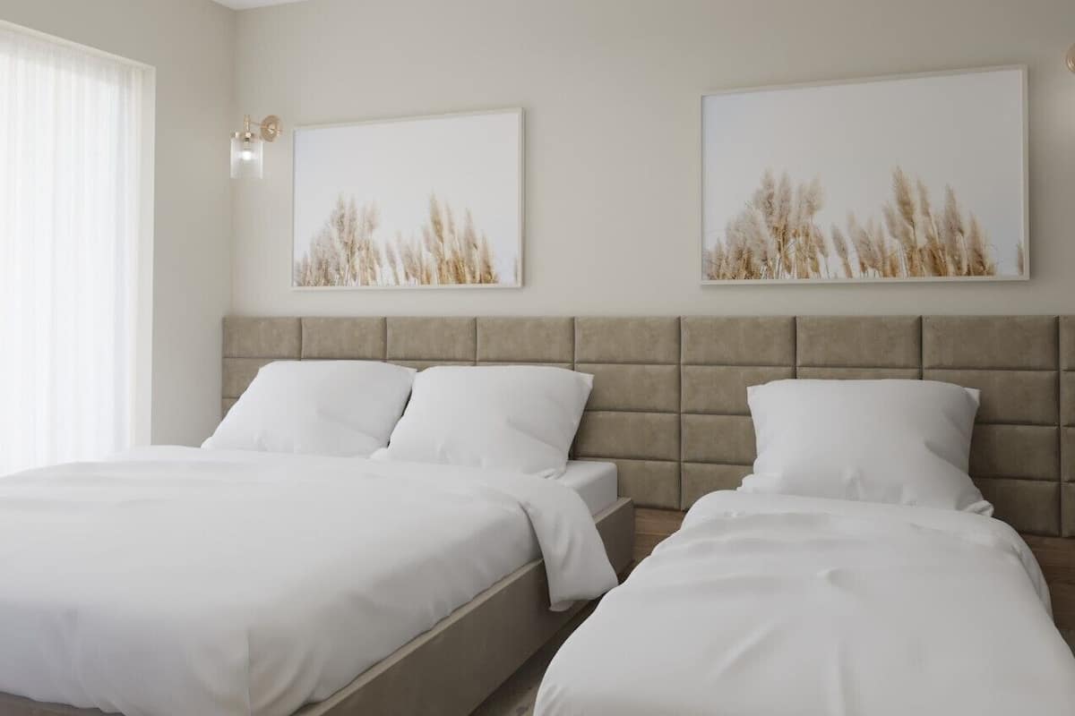 Cortinas opacas, tabla de planchar con plancha, wifi gratis