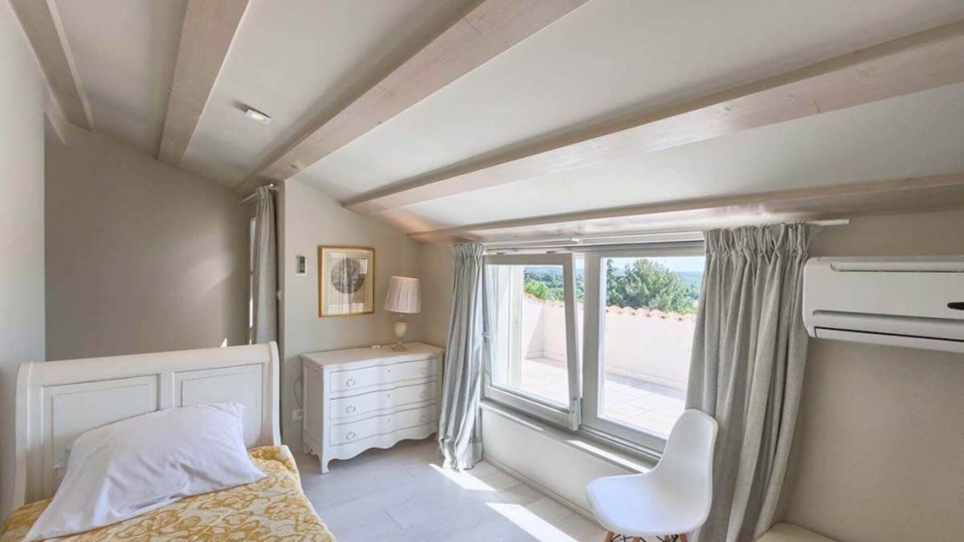 7 dormitorios, tabla de planchar con plancha, wifi gratis y ropa de cama
