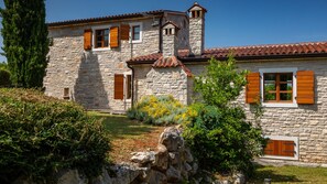 Exterior - Villa Nonna Lucia by Villas Guide (Grožnjan)