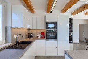 Fridge, microwave, oven, dishwasher