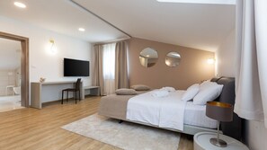 5 Schlafzimmer, Bügeleisen/Bügelbrett, kostenloses WLAN, Bettwäsche