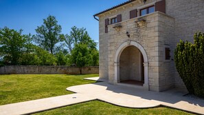 Enceinte de l’hébergement