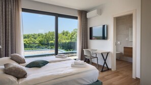 4 habitaciones, tabla de planchar con plancha y wifi gratis