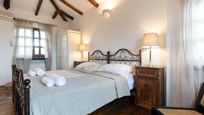 4 habitaciones, tabla de planchar con plancha y wifi gratis 