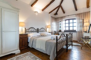 4 Schlafzimmer, Bügeleisen/Bügelbrett, kostenloses WLAN, Bettwäsche