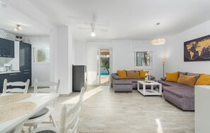 TV - Villa Pendolina by Villas Guide (Buroli)