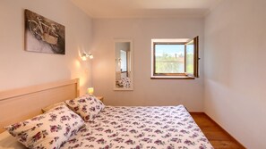 2 bedrooms, iron/ironing board, free WiFi, bed sheets - Villa Casa Bastiani by Villas Guide (Marušici)
