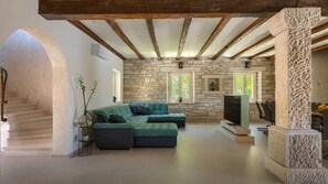 تلفزيون، مدفأة