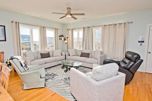Living area - Dancing Dolphin, Almost Oceanfront House in Indian Beach, NC! (Indian Beach)