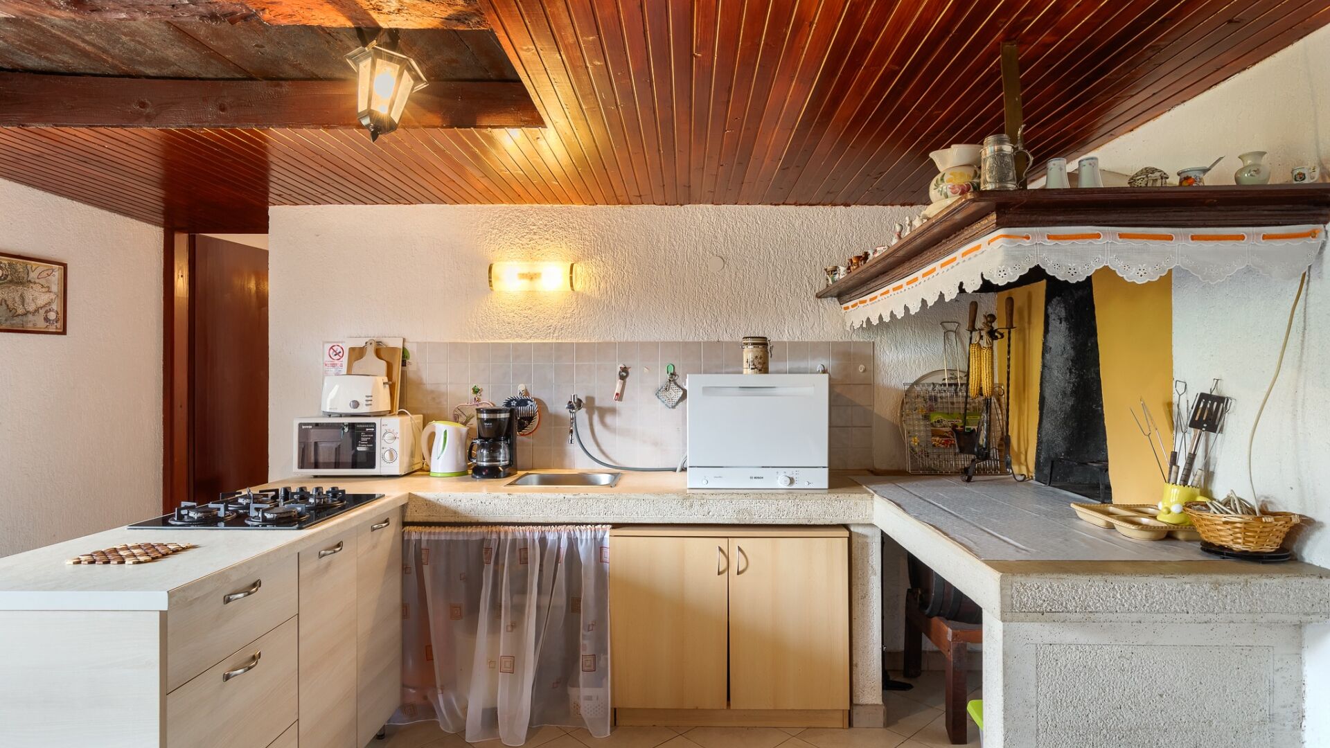 Refrigerador, microondas, horno, lavavajillas